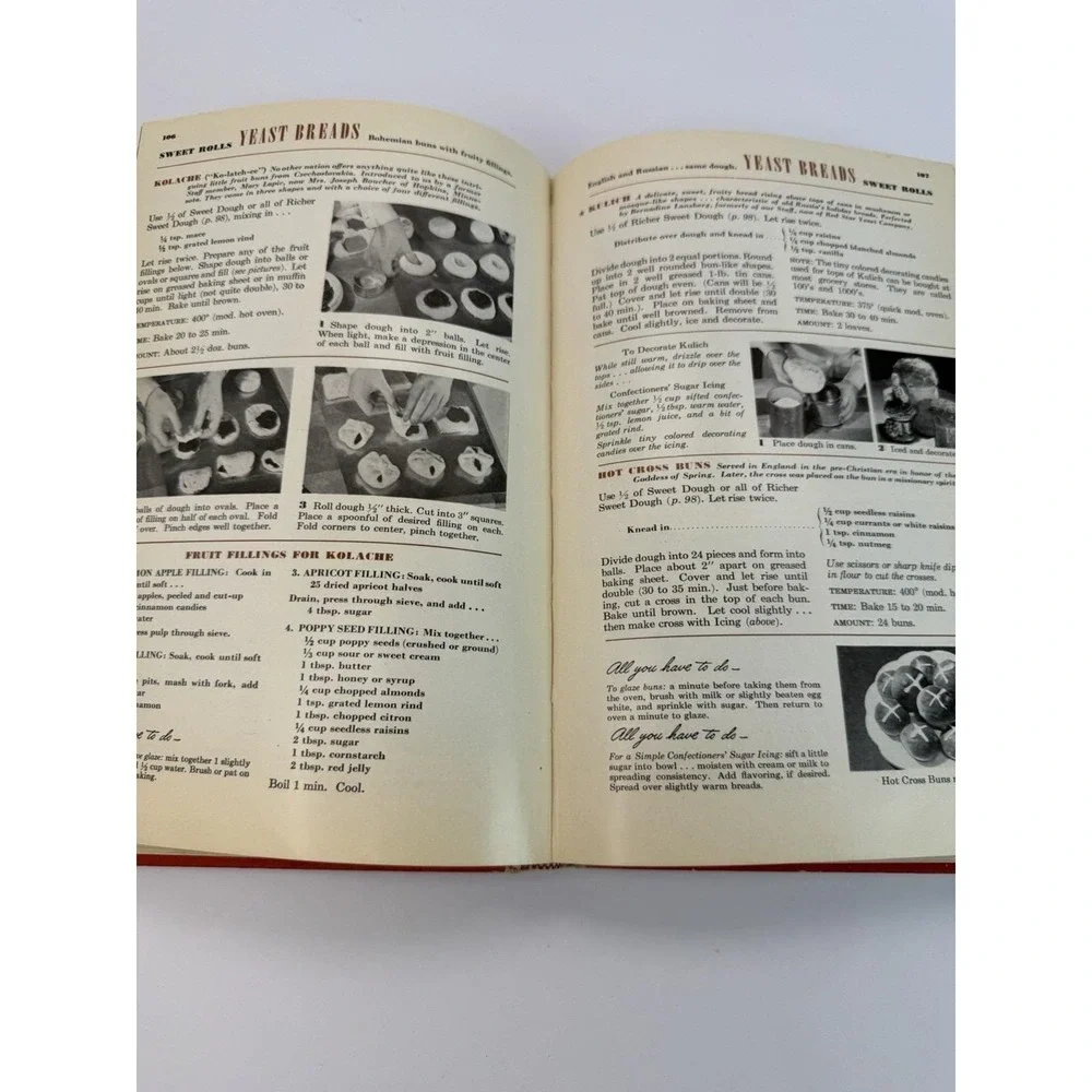 Betty Crocker's Picture Cook Book 1st Edition 1st Printing Hardcover 1950